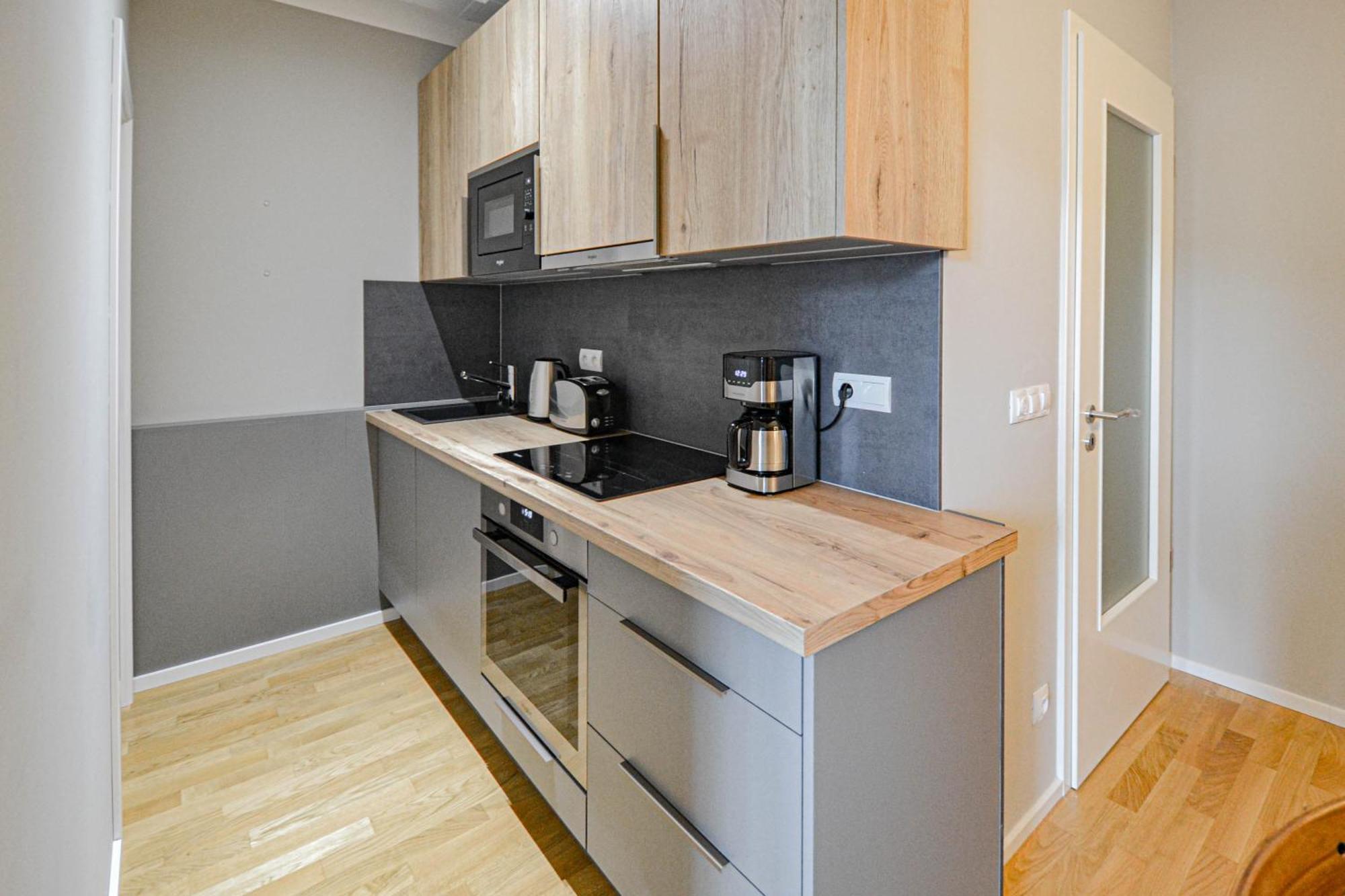 Apartment Japanese Design 3bdr In A Vibrant Area *